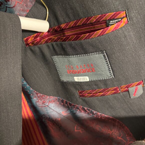 Ted Baker Endurance Men's Suit 42R Jacket, 34x32 slacks - Picture 4 of 5